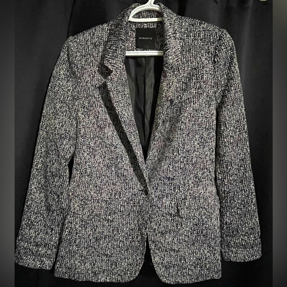 DYNAMITE blazer